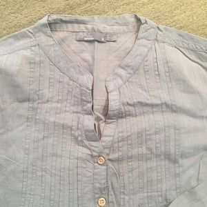 Light gray Prana shirt